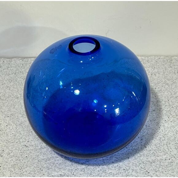 Cobalt blue glass vase bulbous ball Minimalist decorative unique home decor - Picture 5 of 6